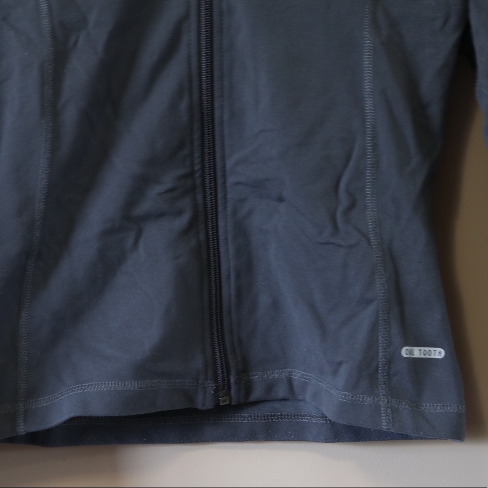One Tooth Jacket - Picture 2 of 3